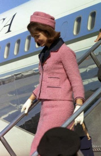 jackie o chanel suit|chanel suit jacqueline bouvier.